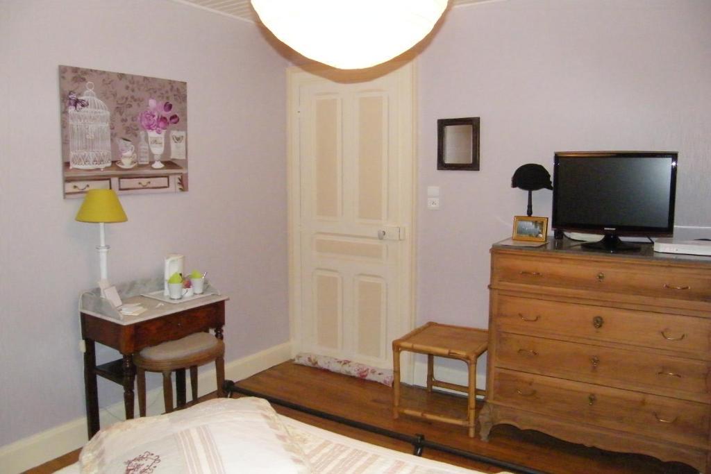 Chambre D'Hotes Jules & Annette Виттель Номер фото